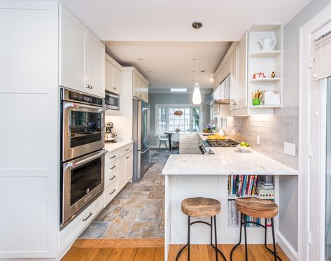 White Kitchen Remodel Black Galley Kitchen, Galley Kitchen Layout Floor Plans, Contemporary Galley Kitchen, Galley Kitchen Floor Plans, Galley Kitchen Island, Rustic Galley Kitchen, Galley Kitchen With Island, Small Galley Kitchen Remodel, Open Galley Kitchen