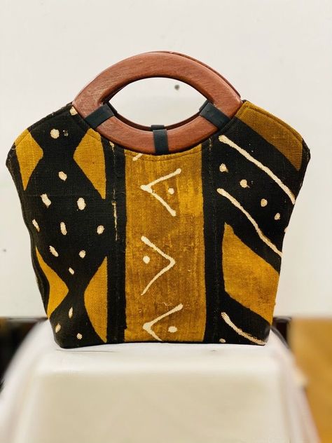 Nubian Art, Minimalist Bags, Wood Bag, Cloth Purse, Felt Bags, Modern Handbag, African Bag, Wooden Bag, Antique Wallpaper