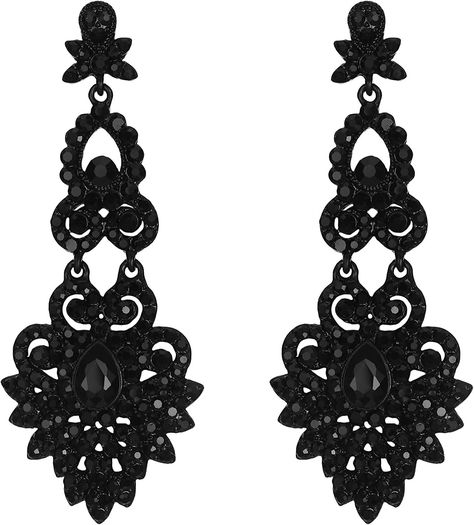 Amazon.com: Flyonce Bridal Crystal Vintage Style Art Deco Chandelier Dangle Earrings for Women Green Black-Tone: Clothing, Shoes & Jewelry Long Bridal Earrings, Deco Chandelier, Bridal Earrings Chandelier, Holiday 2022, Vintage Style Art, Gothic Earrings, Style Art Deco, Art Deco Chandelier, Costume Earrings