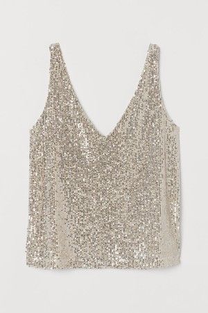 Holiday Party Fashion, Calf Length Dress, Cut Top, Looks Chic, Sequin Top, Party Looks, Party Fashion, Light Beige, Fashion Company