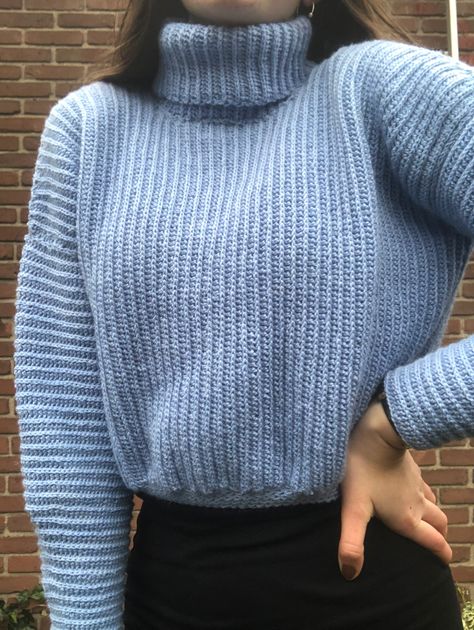 Just finished this sweater, it fits super nice! Crochet Turtle Neck Sweater, Turtleneck Women, Crochet Turtle, Sweater Crochet, Turtle Neck Sweater, It Fits, Crochet Sweater, Turtleneck Sweater, Neck Sweater