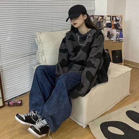 7949e456002b28988d38185bd30e77fddesc48303667ri Cow Print Hoodie, Oversized Hoodie Outfit, Kawaii Cow, Online Aesthetic, Asian Streetwear, Oversized Hoodies, Oversized Outfit, Streetwear Grunge, Long Sleeve Design