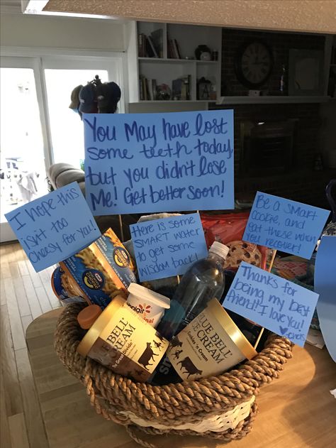 I made this for my boyfriend, and surprised him after he had his wisdom teeth removed. It's full of ice cream, yogurt, mac and cheese, water, Gatorade, a blanket, pajama bottoms, and cookies (to eat after he recovers). Wisdom Teeth Foods, Soft Snacks For Wisdom Teeth, Surgery Gift Basket Recovery For Men, Wisdom Teeth Gift Basket, Care Package For Wisdom Teeth Removal, Braces Gift Basket, Wisdom Teeth Removal Care Package, Wisdom Teeth Basket Care Packages, Wisdom Tooth Care Package