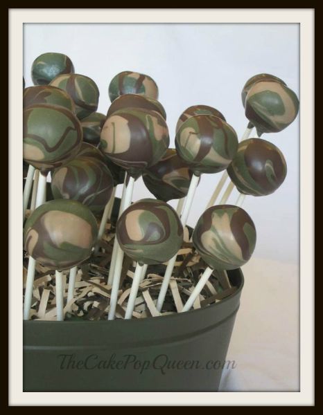 Call Of Duty Cake Pops, Camo Cake Pops, Simple Cake Pops, Army Party Decorations, Camouflage Baby Shower, Camo Cake, Camo Birthday Party, Army Cake, Army Birthday Parties