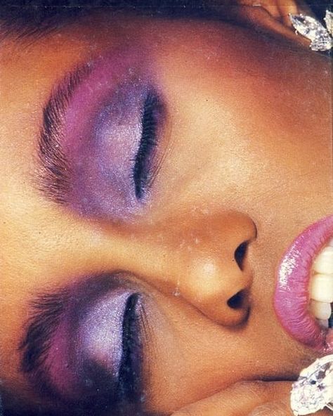 80s Makeup Looks, 80’s Makeup, 1980s Makeup, 80s Makeup, Retro Makeup, 80s Hair, Purple Makeup, Vintage Makeup, Editorial Makeup