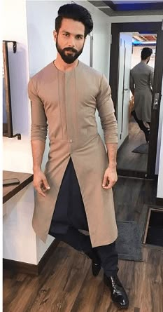 Men Jodhpuri, Eid Celebration, Mens Indian Wear, Boys Kurta Design, Wedding Kurta For Men, Groom Dress Men, Wedding Dresses Men Indian, Gents Kurta Design, Saree Bollywood