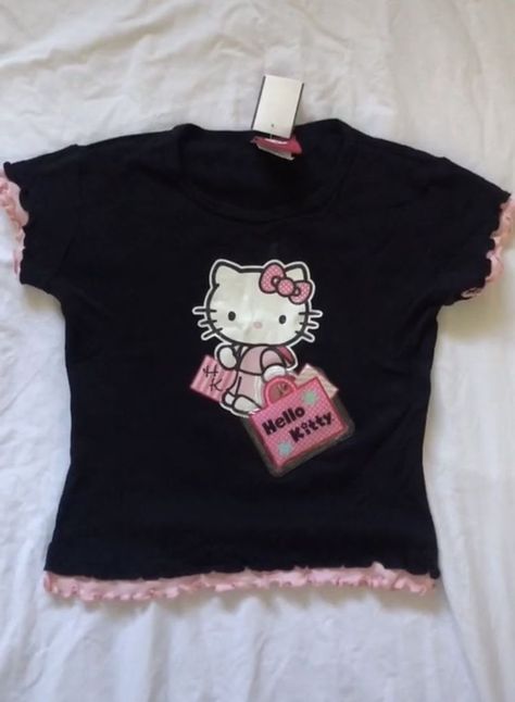 Streamer Dr, Kitty Clothes, Hello Kitty Clothes, Mia 3, 2000s Fashion Outfits, Hello Kitty Pictures, Hello Kitty Items, March 7, Swaggy Outfits