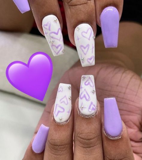 Nails Lilac, Summer Nails 2023, 2023 Nails, Lilac Nails, Purple Acrylic Nails, Nails Purple, Nails Art Designs, Airbrush Nails, Purple Acrylic