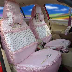 Atlas Core, Pink Volkswagen Beetle, Cottagecore Car, Girly Lifestyle, Pink Car Seat, Pink Car Accessories, Pink Cars, Barbie Car, Bling Car Accessories