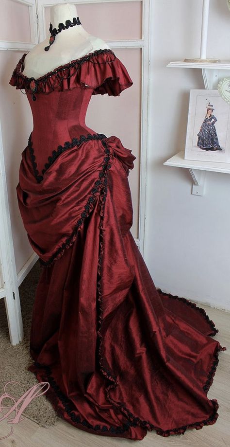 Victorian Era Dresses, Vampire Dress, Old Fashion Dresses, Fantasy Gowns, Fairytale Dress, Fantasy Dress, Historical Dresses, Fancy Outfits, Mode Inspiration