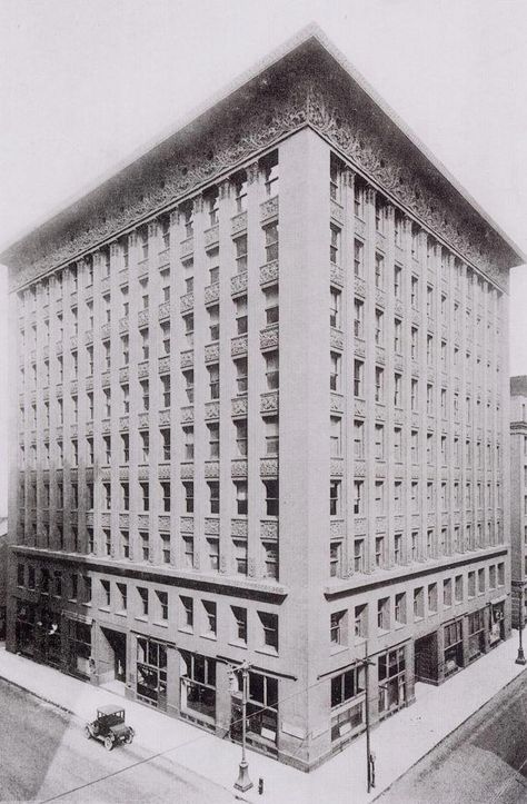 Wainwright Building | Louis Henry Sullivan | Missouri | 1891  America's First Skyscraper Wainwright Building, Louis Sullivan, Chicago School, Long Journey, Missouri, Skyscraper, Louvre, Arch, Chicago