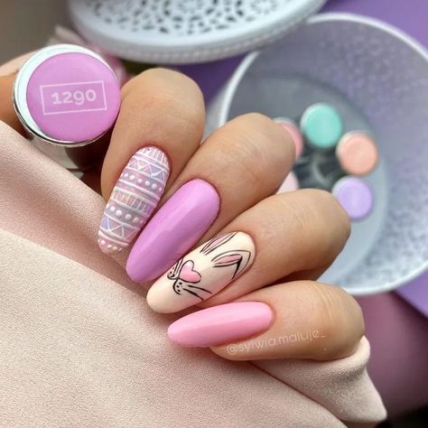 39 Simple Easter Nail Ideas to Copy in 2022 - MorningKo Easter Nail Art Tutorial, Easter Nails Ideas, Easter Nails Design Spring, Easter Nails Easy, Nail Polish Art Designs, Witch Nails, April Nails, Easter Nail, Easter Nail Designs