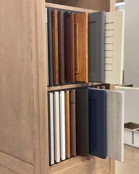 If you're looking to make a statement with your home interior, then you need to look no further than Bertch. Find a showroom near you and talk to an expert about customizing your space! 📷 : @baileyscabinets #bertch #bertchcabinets #cabinets #kitchencabinets #bathroomcabinets #homerenovation #bathroomrenovation #kitchenrenovation Cabinets In Office, Showroom Design Interior, Bath Display, Cabinet Showroom, Bertch Cabinets, Kitchen Cabinets Showroom, Showroom Ideas, Office Desk Designs, Kitchen And Bath Showroom