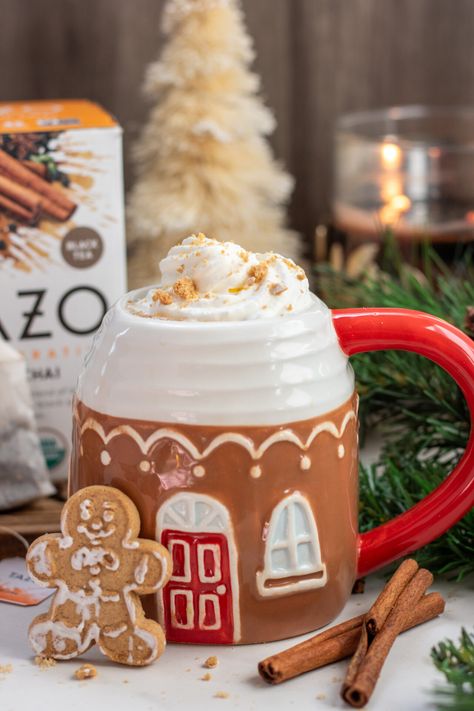 Gingerbread Chai Latte {Starbucks Copycat} - Wine a Little, Cook a Lot Chai Latte Starbucks, Italian Easter Bread, Cherry Tomato Pasta, Gingerbread Latte, Easy Bacon, Summer Drink Recipes, Easter Bread, Refreshing Summer Drinks, Starbucks Copycat