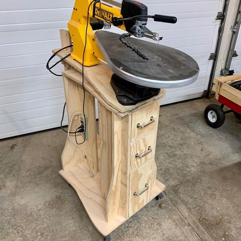 Scrollsaw stand out of 1 sheet of plywood!! Plans are now available via link in bio! Repost of one of my most liked posts! I spent a good… Scroll Saw Work Bench, Scroll Saw Table Plans, Scroll Saw Stand, Woodshop Tools, Saw Stand, Plywood Sheets, Table Plans, Charcoal Grill, Scroll Saw