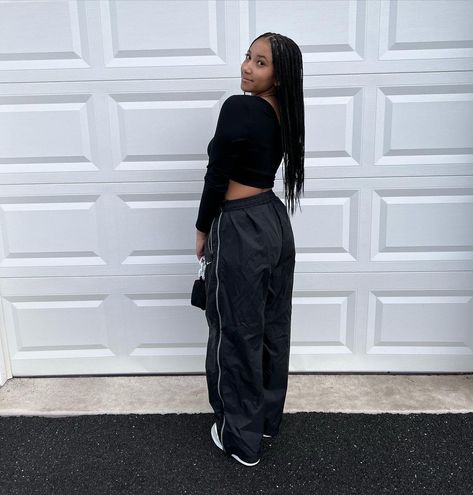 selah anderson on Instagram: “attachments: 3 images” Nike Track Pants Outfits, Nike Parachute Pants, Parachute Pants Outfit, Swishy Pants, Track Pants Outfit, Nike Track Pants, Nylon Pants, Pants Fit, Streetwear Outfit