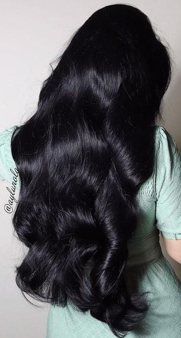 Super Black Hair, Jet Black Wavy Hair, Pale Skin And Black Hair, Long Black Wavy Hair, Long Wavy Black Hair, Indian Long Hair, Black Hair Pale Skin, Shiny Black Hair, Black Hair Inspiration