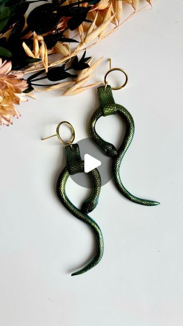 Polymer Clay Snake Earrings, Clay Snake Earrings, Polymer Clay Snake, Clay Snake, Polymer Clay Flower Jewelry, Instagram Cool, Clay Flower, Snake Jewelry, Snake Earrings