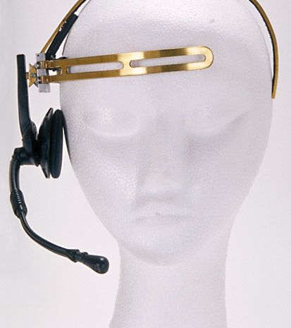 Attack of the Clones image attack July 2, 2002 - Hands-Free Headset - Obi-Wan Kenobi's headset comlink prop, for use in the Jedi starfighter. Shin Hati, Star Wars Makeup, Jedi Starfighter, Revenge Of The Sith, The Sith, Attack Of The Clones, Dnd Art, Obi Wan Kenobi, Futuristic Technology