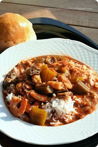 Hey gumbo, gumbo italiano! Shrimp Gumbo Recipe, Can Tomato Paste, Shrimp Gumbo, Rubber Slippers, Gumbo Recipe, Dry Red Wine, Hearty Soups, Gumbo, Seafood Dishes