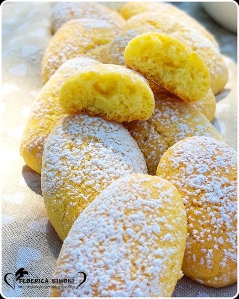 Biscotti semolotti Biscotti Biscuits, Italian Cookies, Chiffon Cake, Pastry Cake, Sweet Cakes, Monster Cookies, Healthy Desserts, Italian Recipes, Sweet Recipes