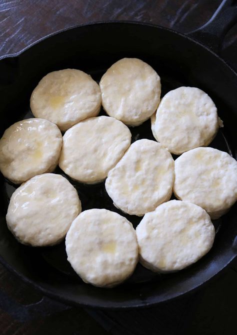 Looking for the best homemade biscuit recipe? These Easy 3 Ingredient Self-Rising Flour Biscuits are soft, fluffy, and buttery delicious! You only need 3 ingredients including self-rising flour, buttermilk (or milk), and butter, and they bake in just 15 minutes time. #selfrisingflour #biscuits #biscuitrecipe #easybiscuits Selfrisingflour Biscuits, Easy Biscuit Recipe 3 Ingredients, Homemade Biscuit Recipe, Homemade Biscuits From Scratch, Homemade Macaroni Salad, Quick Biscuits, Best Homemade Biscuits, Donut Hole Recipe, Best Biscuit Recipe