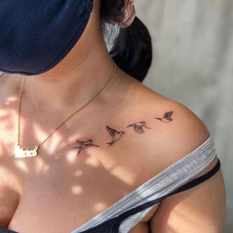 Bird Tattoo Collarbone, Collarbone Tattoo Ideas, Collarbone Tattoos, Realistic Rose Tattoo, Collarbone Tattoo, Bone Tattoo, Tattoo Spots, Rose Tattoos For Women, Bone Tattoos