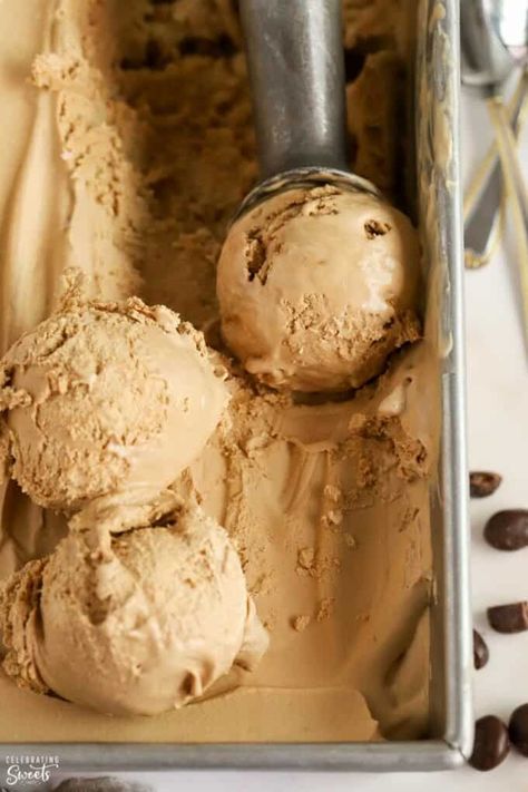 Espresso Ice Cream Recipe, No Churn Coffee Ice Cream, Coffee Crumble, Espresso Ice Cream, Coffee Ice Cream Recipe, Ice Cream Maker Recipes, Creamy Coffee, Ice Cream Base, Homemade Ice Cream Recipes