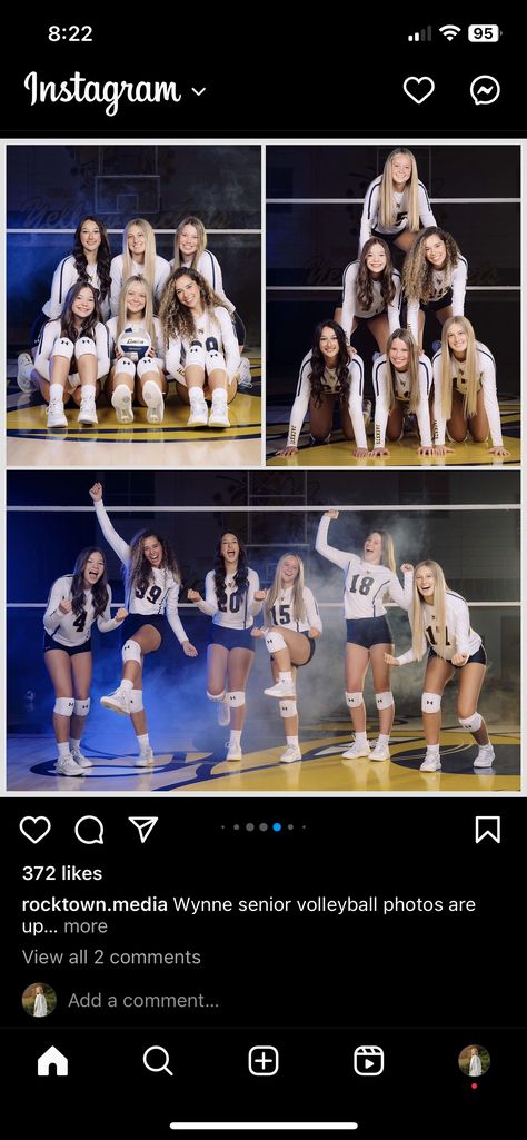 Volleyball Team Pics Picture Ideas, Volleyball Photo Poses, Volleyball Photoshoot Ideas Team, Media Day Poses Volleyball Individual, Volleyball Group Pictures, Volleyball Senior Group Pictures, Volleyball Pictures Poses, Volleyball Team Pictures Group Photos, Group Volleyball Pictures Photo Ideas