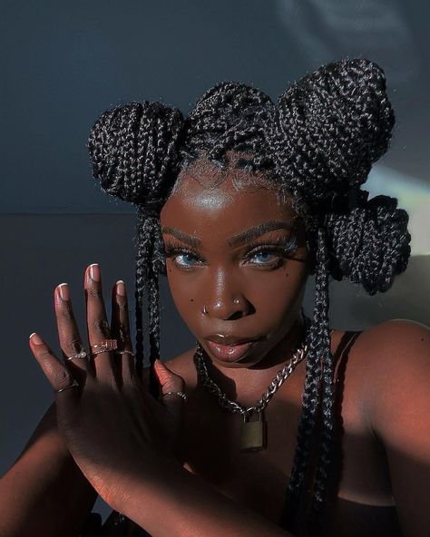 Chocodamiix on Twitter: "In avatar I’d be in the water tribe… " Water Tribe, Dark Skin Beauty, Hair Reference, Afro Art, Grunge Hair, Black Girls Hairstyles, Aesthetic Hair, العناية بالبشرة, A Black