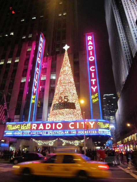 Radio City Christmas, Radio City Rockettes Christmas, Radio City Rockettes, Rockettes Christmas, City Christmas, Steve Burton, Christmas Spectacular, Christmas Canvas Art, Yellow Taxi