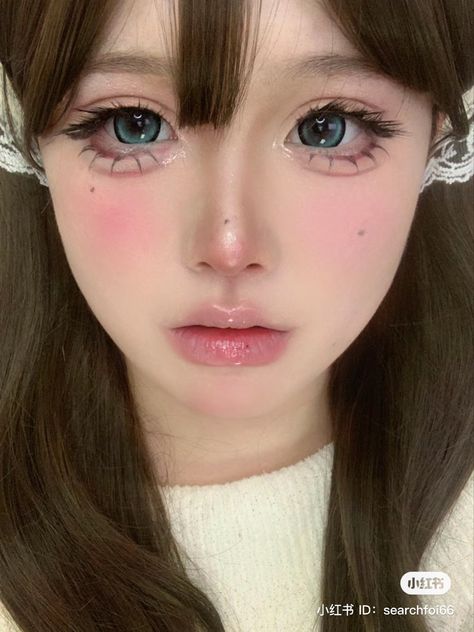 Douyin Cosplay Makeup, Asian Doll Makeup, Dollette Makeup, Layout Makeup, Helloween Wallpaper, Doll Eye Makeup, Kawaii Makeup, Doll Aesthetic, Ethereal Makeup