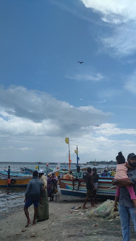 Fishing site!
Neenadakara fish harbour. Kollam Beach, Kollam Kerala, Kovalam, Kerala Tourism, Beach Fishing, Kerala India, Kochi, Railway Station, Tour Packages