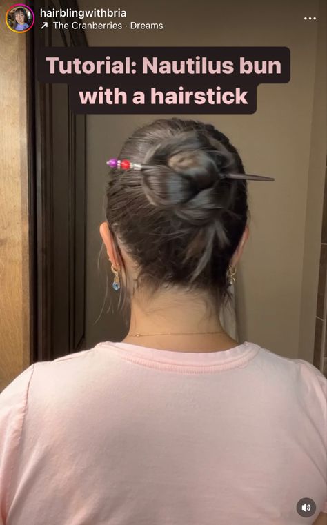 The nautilus bun is one of my favorite bun hairstyles because it looks so interesting! Plus it’s one of the most secure buns I’ve tried. Nautilus Bun Tutorial, Chopstick Bun, Nautilus Bun, Chopstick Hairstyles, Hairstick Hairstyles, Using Chopsticks, Half Bun, Two Buns, Chopstick Hair