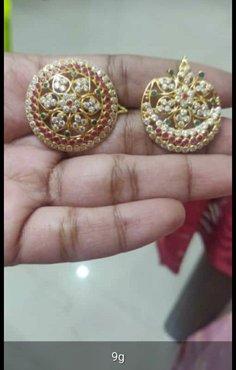 Suryudu Chandrudu Hair Pins, Surya Chandra Pins In Gold Designs, Suryudu Chandrudu Gold Designs, Pretty Gold Necklaces, Gold Earrings For Kids, Gold Bangles For Women, Diamond Pendants Designs, Gold Hair Accessories, Gold Mangalsutra Designs