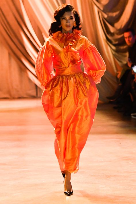 Christopher John Rogers RTW Fall 2020 Misty Rain, Gender Euphoria, Odd Fashion, Christopher John Rogers, Orange Shades, Pink Campus, Celebrity Stylist, Black Luxury, Vintage Couture