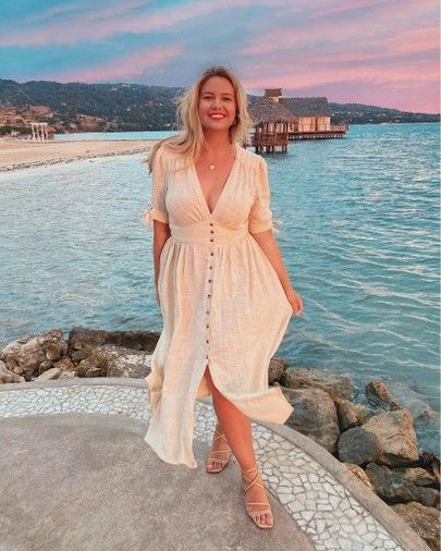 Feminine Curvy Outfits, Feminine Outfits Plus Size, Boho Summer Outfits Plus Size, Curvy Summer Dresses, Midsize Boho Fashion, Plus Summer Outfits, Boho Chic Plus Size, Summer Dresses Curvy, Summer Outfits Plus Size Women