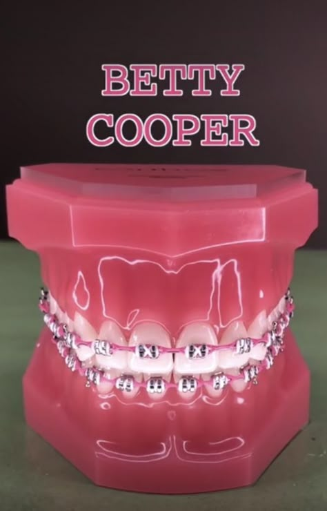 Braces Power Chain Aesthetic, Neon Pink Braces, Braces Pink Bands, Powerchain Braces Colors Pink, Braces Aesthetic Power Chain, Power Chain Braces, Braces Retainer, Braces Colors Combinations, Dental Braces Colors