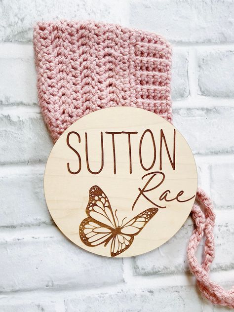 Baby Gurl Names, Name Announcement Sign, Butterfly Nursery Decor, Baby Name Announcement, Name Announcement, Baby Girl Name, Birth Announcement Photos, Butterfly Nursery