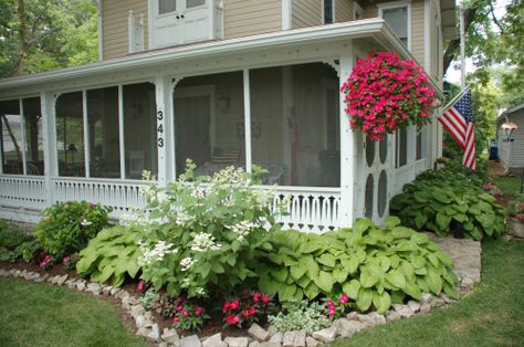 Utility Porch, Screened In Front Porch, Farm Porch, Screened Front Porches, Enclosed Front Porches, Front Porch Landscape, Screened In Porch Diy, Screen Porches, Dream Porch