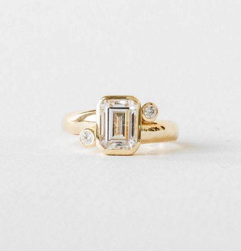 Emerald Cut Moissanite Ring, Three Diamond Ring, Bezel Set Diamond Ring, Bezel Set Engagement Ring, Ring Three Stone, Gold Promise Rings, Emerald Cut Moissanite, Moissanite Diamond Rings, Bezel Set Diamond