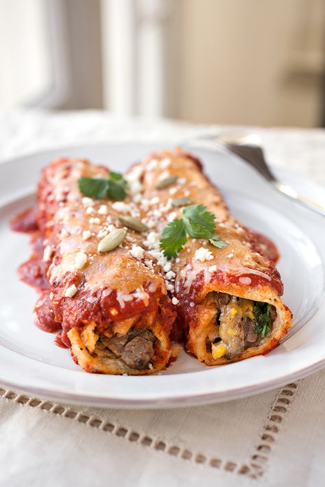 Chipotle Enchilada Sauce, Cheese Enchiladas Recipe, Steak Enchiladas, Enchilada Ingredients, Yummy Dishes, Cheese Enchiladas, Enchiladas Recipe, Paleo Crockpot, Recipes Yummy