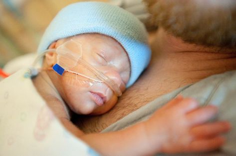 Kangaroo Care with Dad, Courtesy Demafiles-Schulze Family Kangaroo Care Nicu, Nicu Photography, Neonatal Nursing, World Prematurity Day, Nicu Mom, Kangaroo Care, Mother Care, Life Goals Pictures, Neonatal Nurse