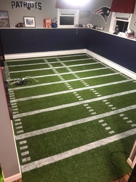 Sports Room Man Cave Football, Patriots Man Cave Ideas, Oilers Man Cave, Ny Giants Man Cave Ideas, New England Patriots Football, Man Cave, Football Helmets, New England, England