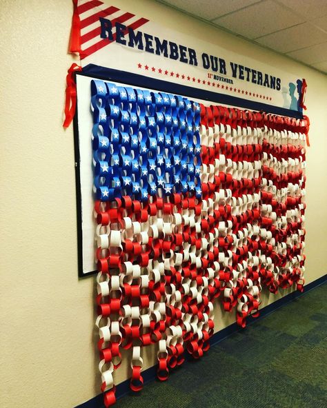 Veterans Day Hallway Decorations, Flag Projects For School, Veterans Day Parade Signs, Veterans Day Wall Of Honor, Veterans Day Table Display, Veterans Day Display Ideas, School Veterans Day Ideas, Veterans Day For Toddlers, Veterans Day Program Decorations