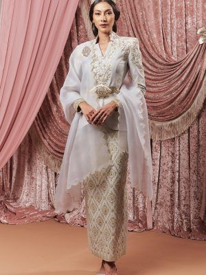 Malay Wedding Dress Songket, Traditional Malay Wedding Dress, Dress Songket, Nyonya Kebaya, Malay Wedding Dress, Nikah Outfit, Baju Kahwin, Muslimah Wedding Dress, Traditional Dresses Designs