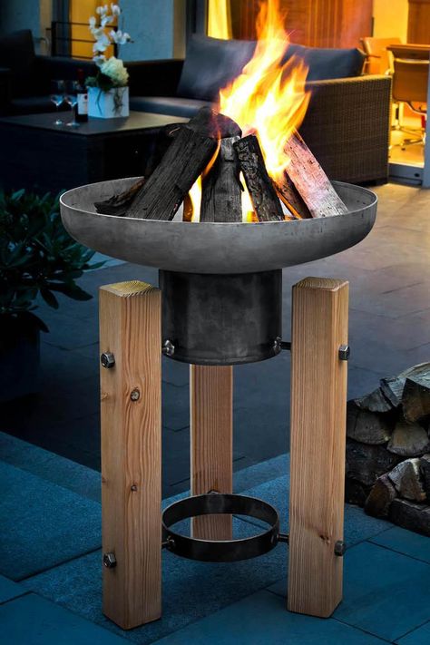 Fire Pit Australia, Copper Fire Pit, Diy Fire Pit Ideas, Outside Fire Pits, Fire Pit Materials, Small Fire Pit, Metal Fire Pit, Bbq Grill Design, Hemma Diy