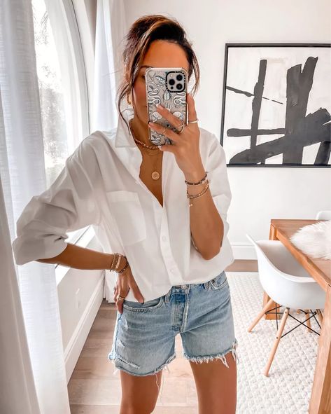 Warm Weather Outfits, Long Shorts, Citizens Of Humanity, Light Wash Denim, Elegant Style, Warm Weather, Bell Sleeve Top, Outfit Inspirations, Fashion Outfits