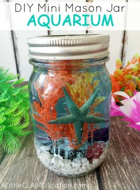 Capture the underwater world in a Mason Jar with this Aquarium caft! You can add your own beach finds to this jar too and create a dreamy ocean scene to enjoy. Featured on Completely Coastal with link to tutorial. Aquarium Diy, The Rainbow Fish, Mini Mason Jar, Ocean Theme Party, Mini Mason Jars, Diy And Crafts Sewing, Diy Bricolage, Beach Diy, Diy Spring