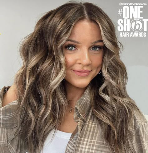 Lives In Brunette, Mom Hair Color Ideas, Natural Brown Hair Color, Lived In Brunette, Hair Formulas, Fall Blonde Hair, Summer Blonde Hair, Bronde Hair, Brunette Hair With Highlights